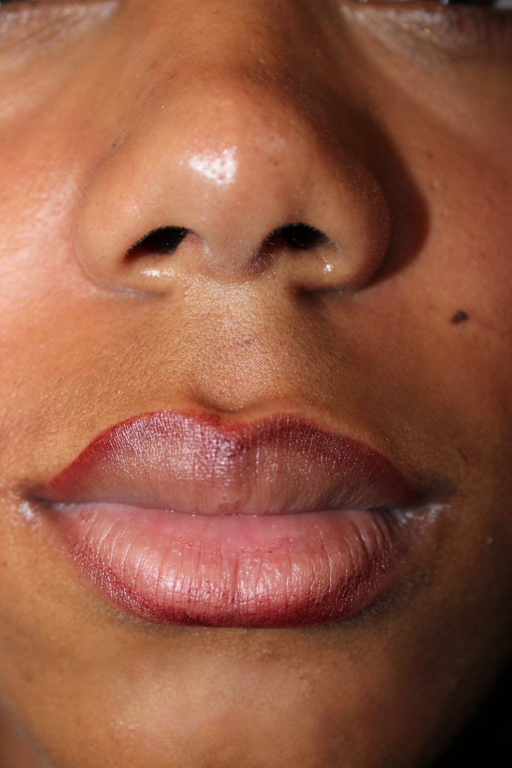 CB  Lip Contour Stain